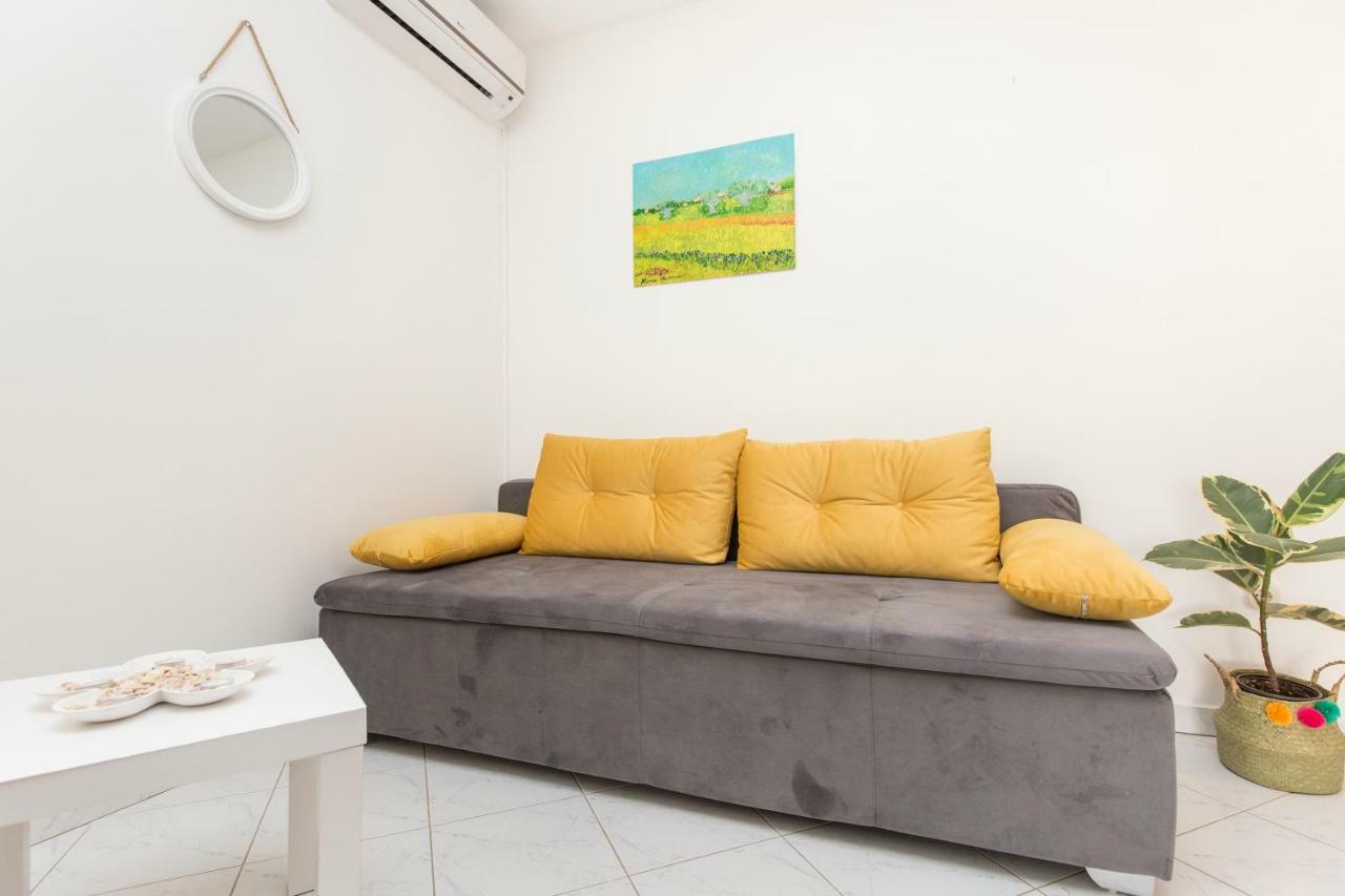 Cekada Apartment *