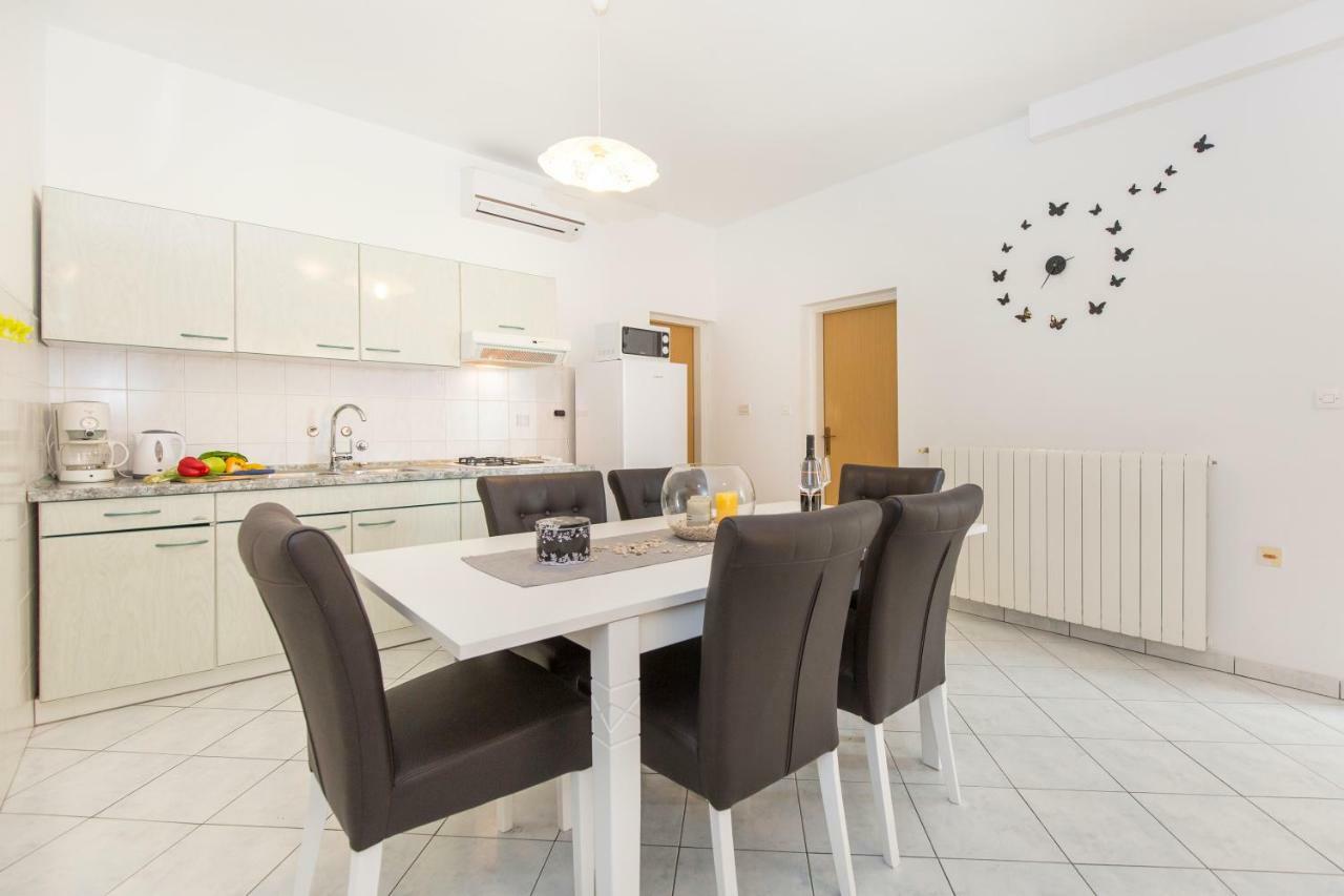 Apartment Cekada *